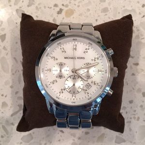 Micheal Kors silver fashion watch